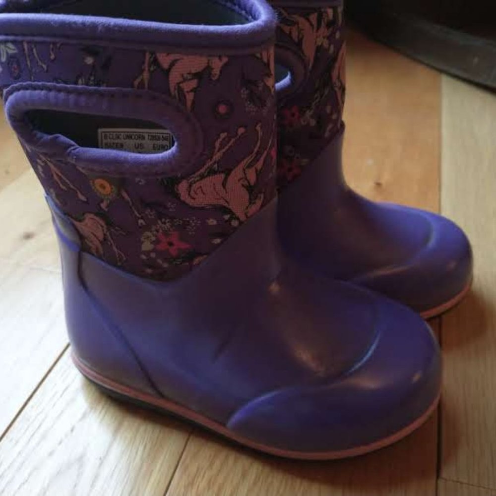 Kids winter boots, bogs, EXCELLENT condition, size 7